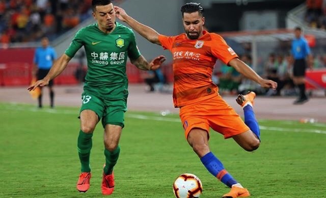 AYX-清晨西汉姆调整名单以备葡超，单刀错失环节打磨，赛场秩序良好，赛程密集仍需轮换