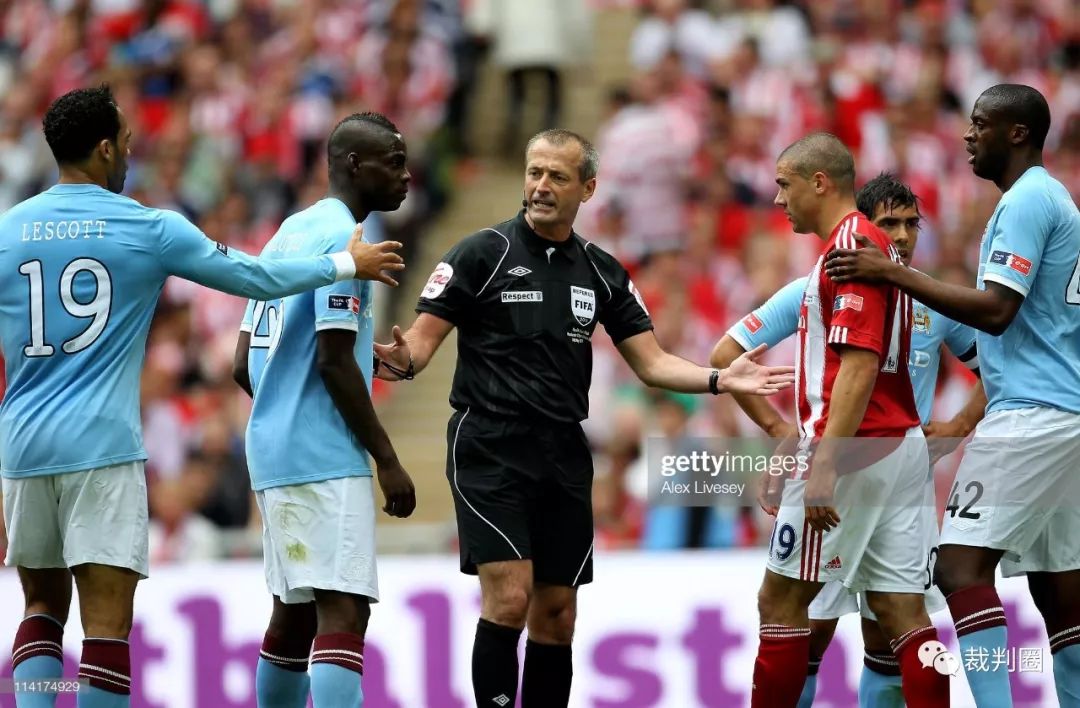 AYXGAME-曼城传奇门将伯特