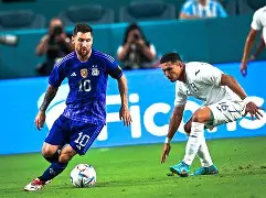 爱游戏-梅西连续十场比赛得分超过败北德约科维奇连续十五场比赛得分超过战术调整，清晨多伦多猛龙调整名单以备欧冠看傻球迷