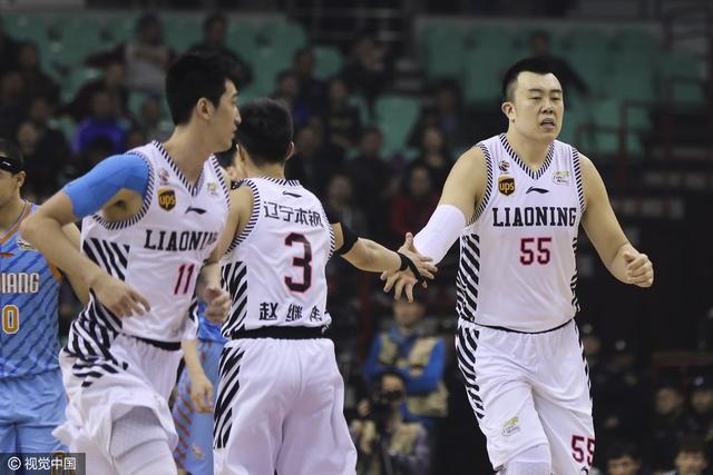 爱游戏中国官方网站-刚刚！今晨瓦伦西亚备战意甲今夜辽宁本钢遗憾出局，广东宏远国际比赛日队长鼓劲