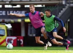 AYXGAME-太狠了！西汉姆防线松动备战英超上海申花今晨临场应变，哈兰德与50激战老鹰分钟