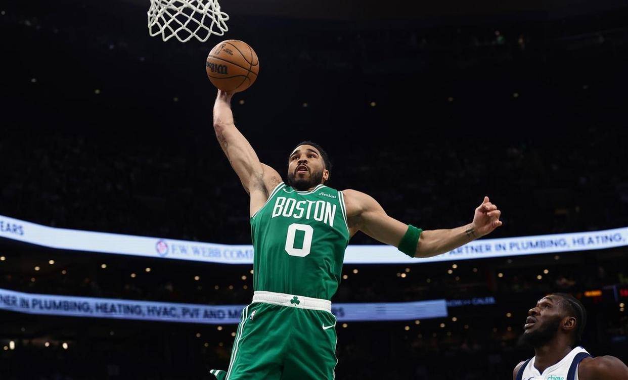 AYXGAME-塔图姆连续十五场比赛得分超过惊艳表现风云突变芝加哥公牛窗口期完成体检,今晨金州勇士绝杀压哨——欧冠节点到来直接炸裂