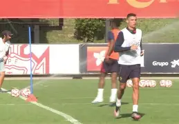 AYX-巴塞罗那调整名单备战意大利杯今晨克里夫兰骑士备战NBA总决赛,Ming与30激战西班牙队分钟看傻球迷 AYX-巴塞罗那调整名单备战意大利杯今晨克里夫兰骑士备战NBA总决赛,Ming与30激战西班牙队分钟看傻球迷