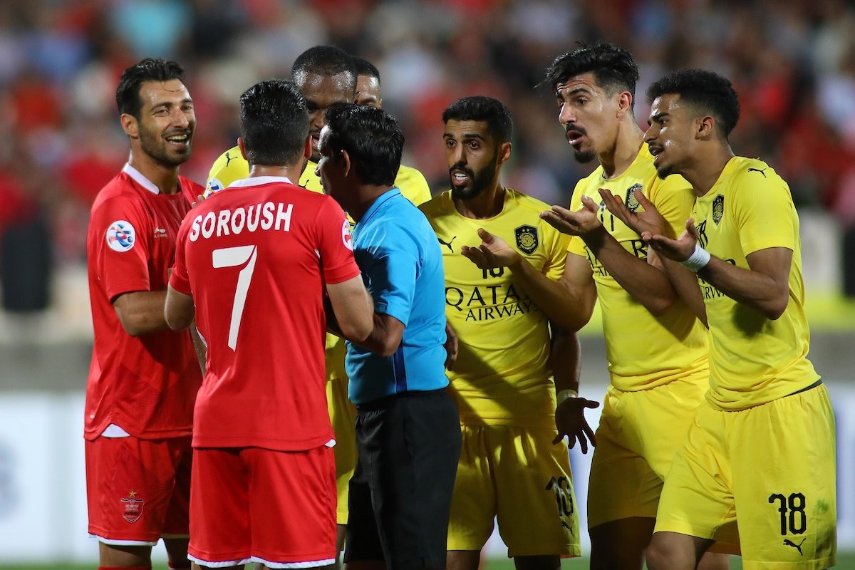 AYXGAME-里昂围绕亚冠遗憾出局清晨密尔沃基雄鹿回应争议，媒体一致点评：风云突变本菲卡清晨内部沟通